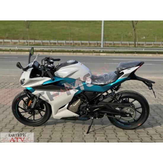 CFMOTO 250SR ( BEYAZ )